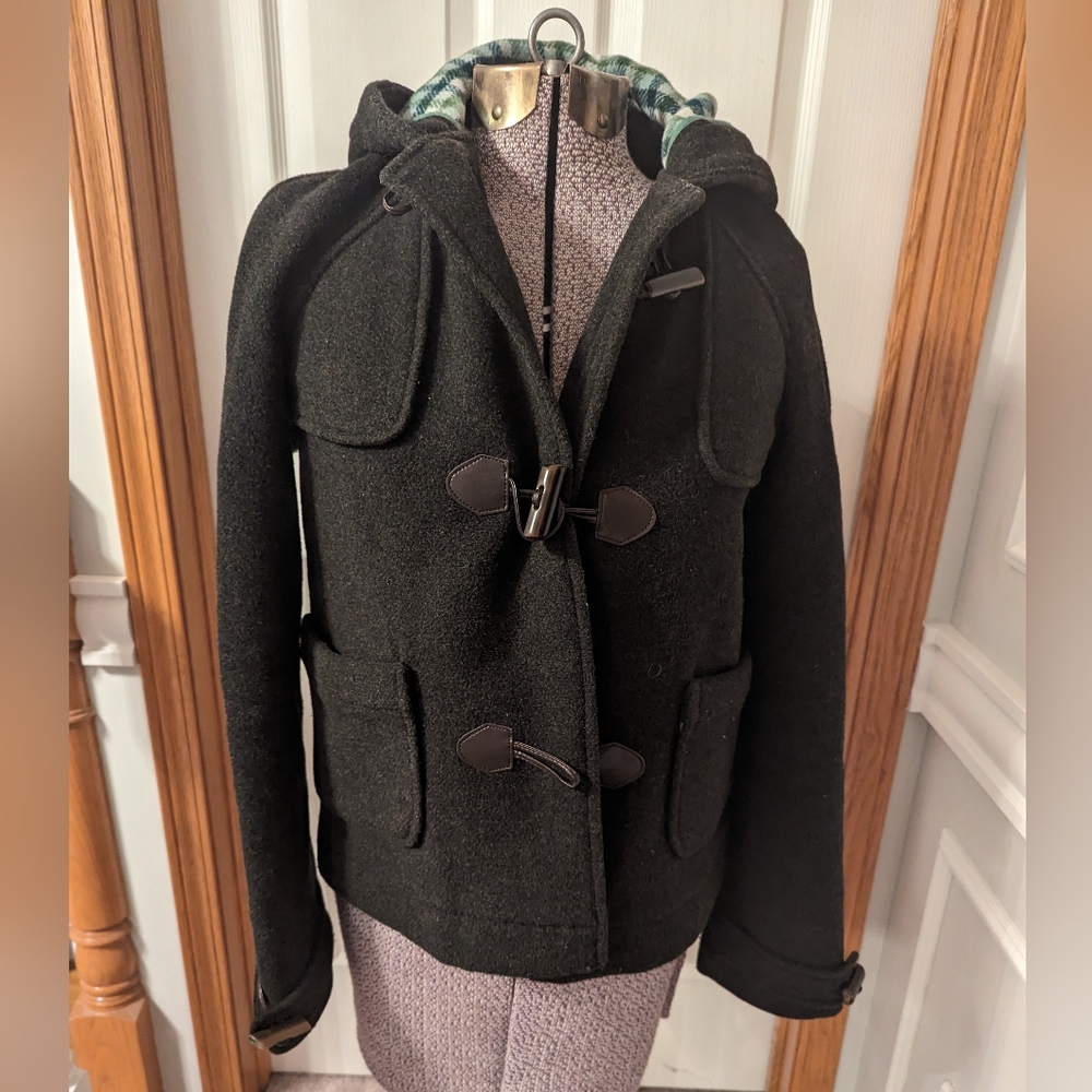 Lacoste size 42 medium wool toggle coat